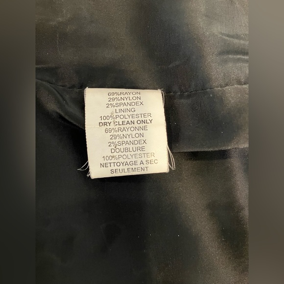 Highly functional black ponte Trina Turk dress - Picture 4 of 4